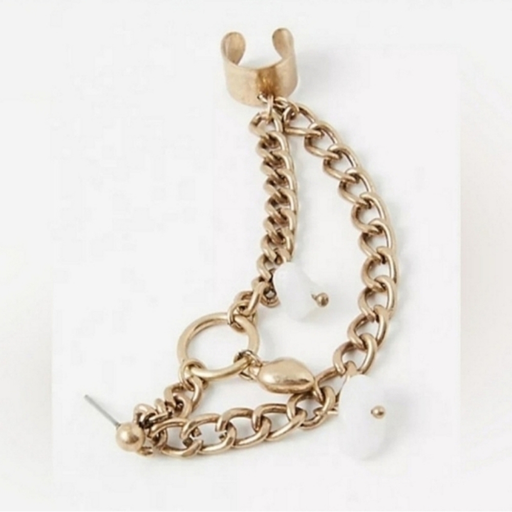 Free People Gold Headturned Ear Cuff